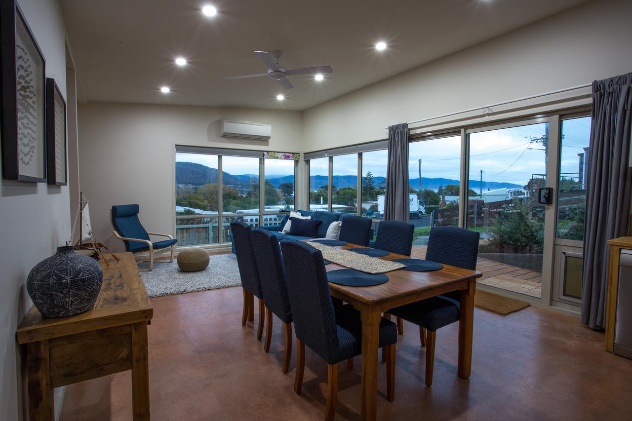 The Hill House Villa Bicheno Exterior photo